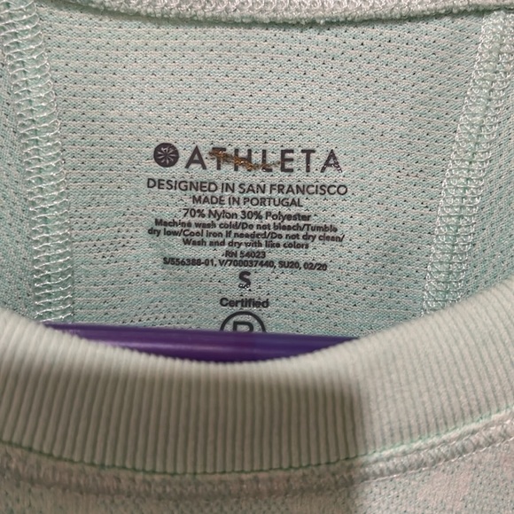 Athleta Momentum Camo Tee size small NWT - Picture 4 of 5